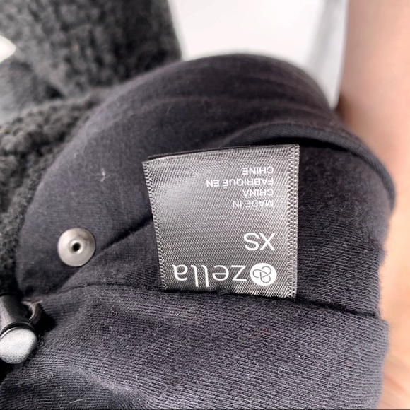 Zella Black Fleece Pullover Hoodie Size XS - Picture 6 of 6